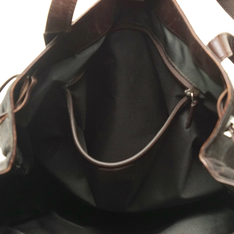 Pre-loved authentic Gucci Tote Bag Gg Canvas Tote Brown sale at jebwa