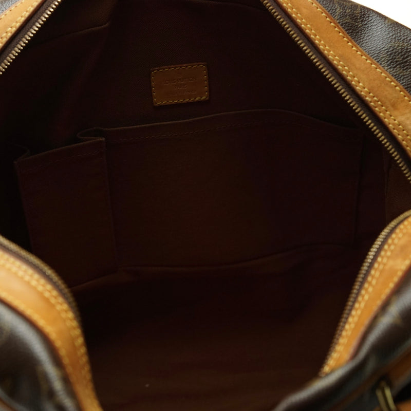 Pre-loved authentic Louis Vuitton Sac Squash Messenger sale at jebwa.