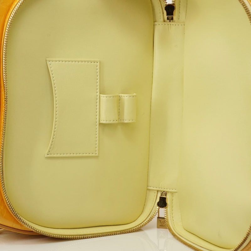 Pre-loved authentic Louis Vuitton Murray Yellow Vernis sale at jebwa