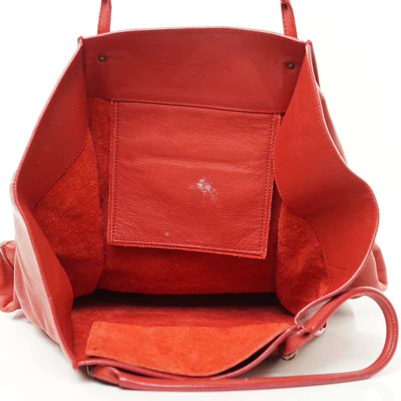 Pre-loved authentic Balenciaga Tote Bag Red Leather sale at jebwa.