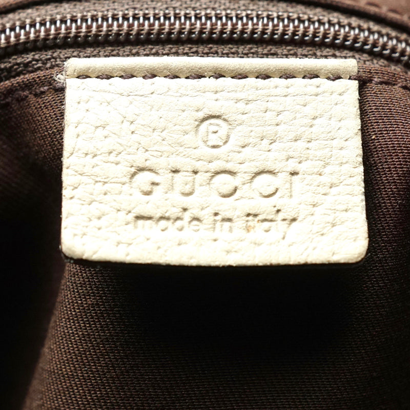 Pre-loved authentic Gucci Gg Shoulder Bag Canvas sale at jebwa