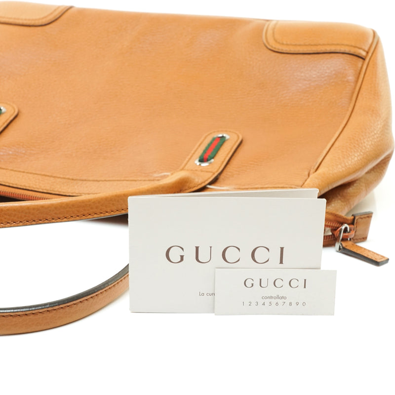 Pre-loved authentic Gucci Sherry Shoulder Bag Leather sale at jebwa.