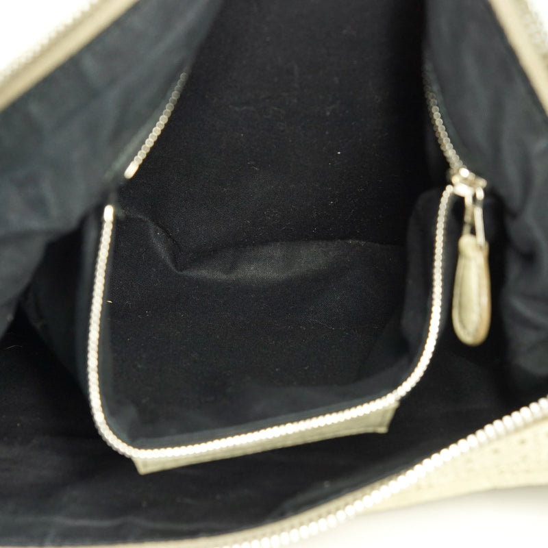 Pre-loved authentic Balenciaga Giant Day Hand Bag sale at jebwa.