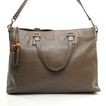 Pre-loved authentic Gucci Shoulder Bag Gray Leather sale at jebwa.