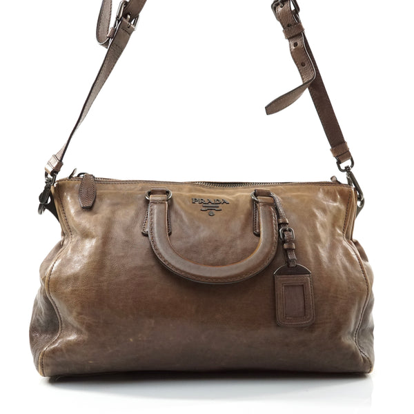 Pre-loved authentic Prada Hand Bag Brown Leather sale at jebwa.