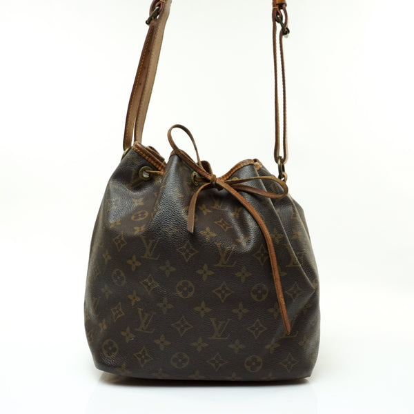 Pre-loved authentic Louis Vuitton Noe Petit Shoulder sale at jebwa.