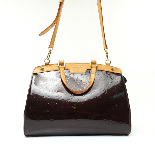 Pre-loved authentic Louis Vuitton Brea Mm Hand Bag sale at jebwa.