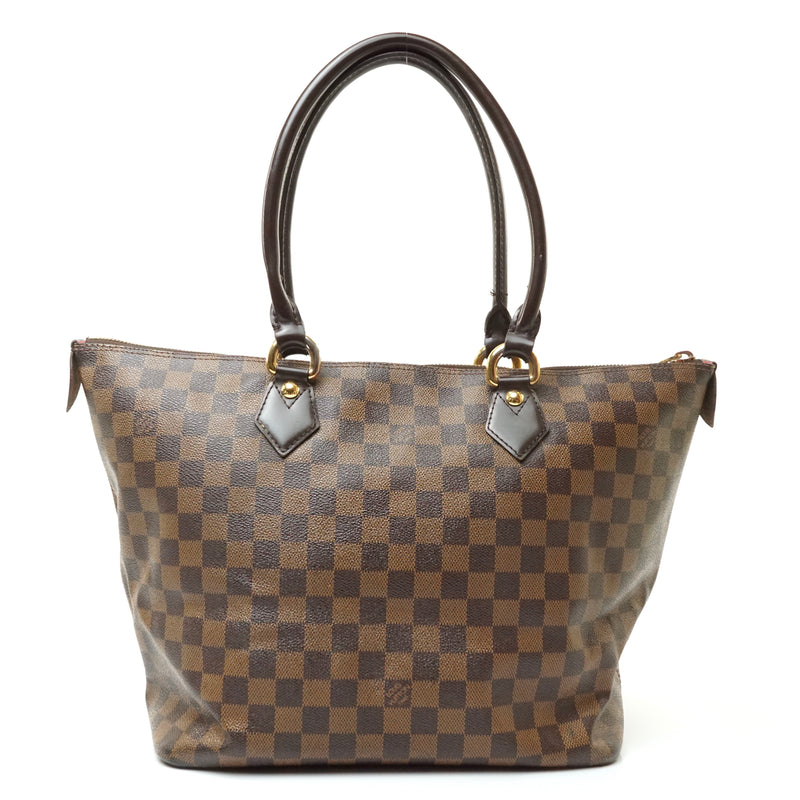 Pre-loved authentic Louis Vuitton Saleya Mm Shoulder sale at jebwa.