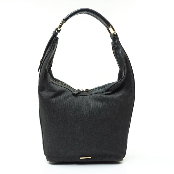 Pre-loved authentic Gucci Hand Bag Black Canvas sale at jebwa.