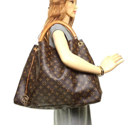 Louis Vuitton Artsy Medium Model Handbag