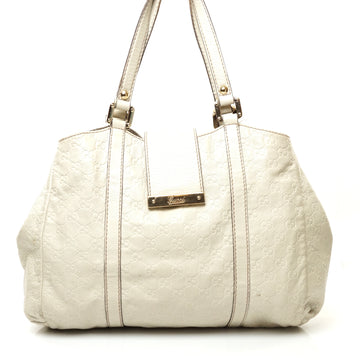 Pre-loved authentic Gucci Guccissima Shoulder Bag White sale at jebwa