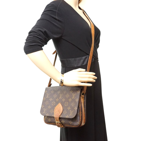 Pre-loved authentic Louis Vuitton Cartouchiere Mm sale at jebwa.