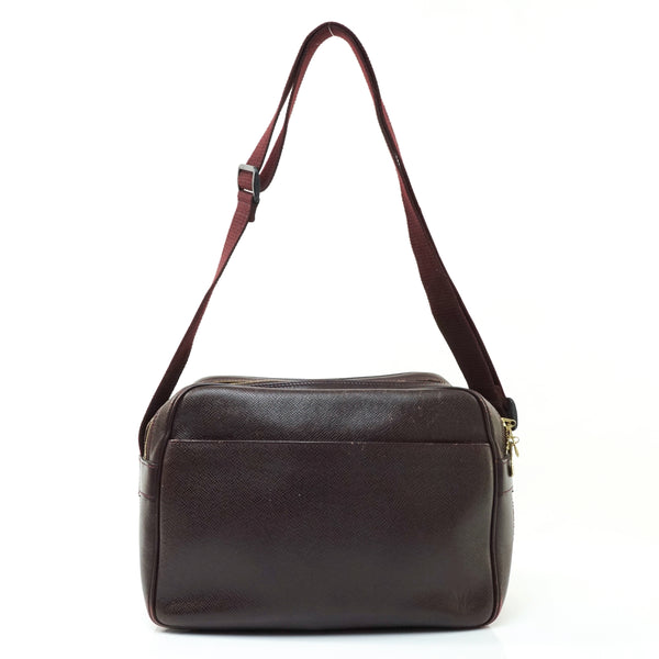 Louis Vuitton Reporter Bag Taiga