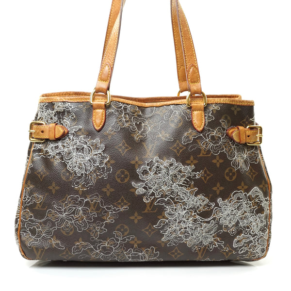 Pre-loved authentic Louis Vuitton Batignolles Dantelle sale at jebwa