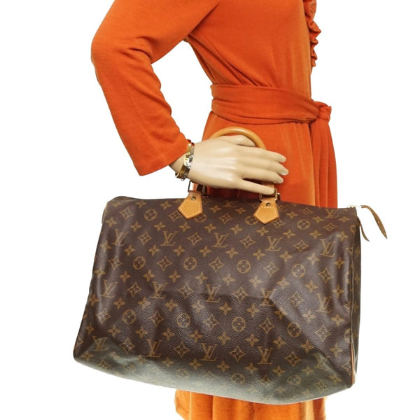 Louis Vuitton Speedy 40 Satchel Bag