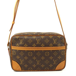 Pre-loved authentic Louis Vuitton Trocadero 24 sale at jebwa