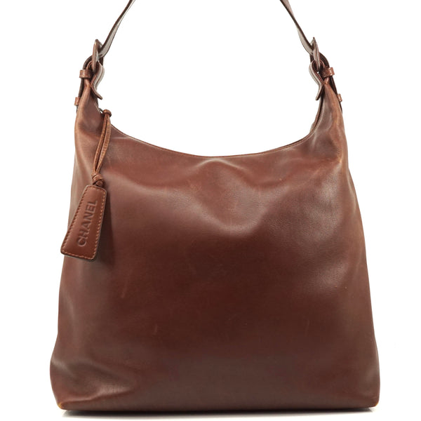 Pre-loved authentic Chanel Shoulder Bag Brown Leather sale at jebwa