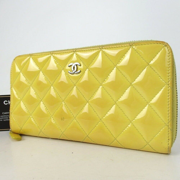 Chanel Matelasse Cc Mark Round