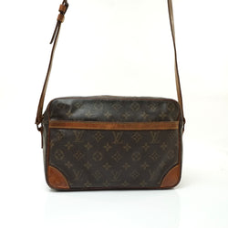Pre-loved authentic Louis Vuitton Trocadero 27 sale at jebwa.