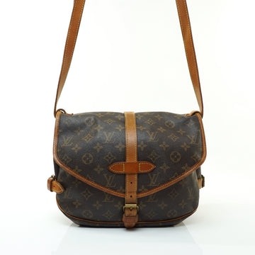 Pre-loved authentic Louis Vuitton Saumur 30 Messenger sale at jebwa.