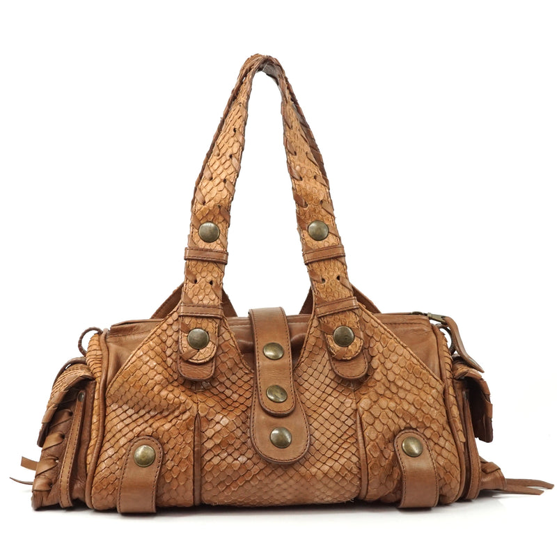 Pre-loved authentic Chloe Leather Shoulder Bag sale at jebwa
