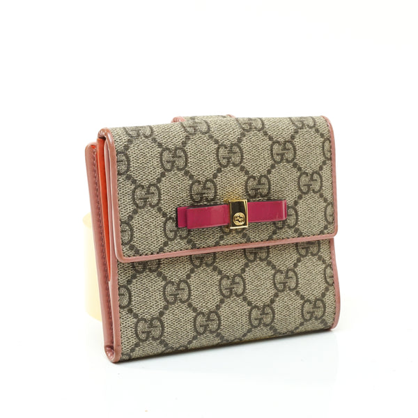 Pre-loved authentic Gucci Wallet Gray Bifold sale at jebwa.