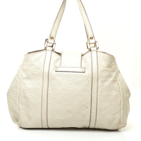 Pre-loved authentic Gucci Guccissima Shoulder Bag White sale at jebwa
