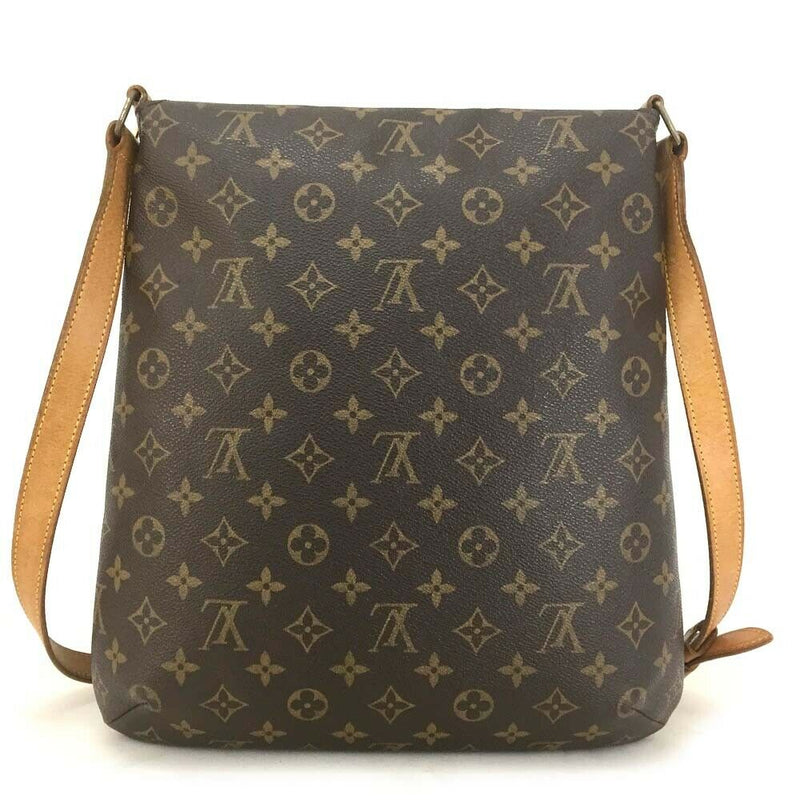 Pre-loved authentic Louis Vuitton Musette Gm Crossbody sale at jebwa.