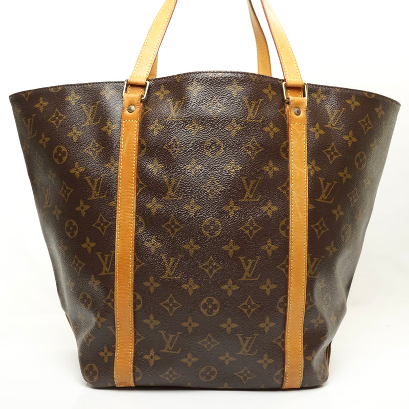 Pre-loved authentic Louis Vuitton Sac Shopping Shoulder sale at jebwa.