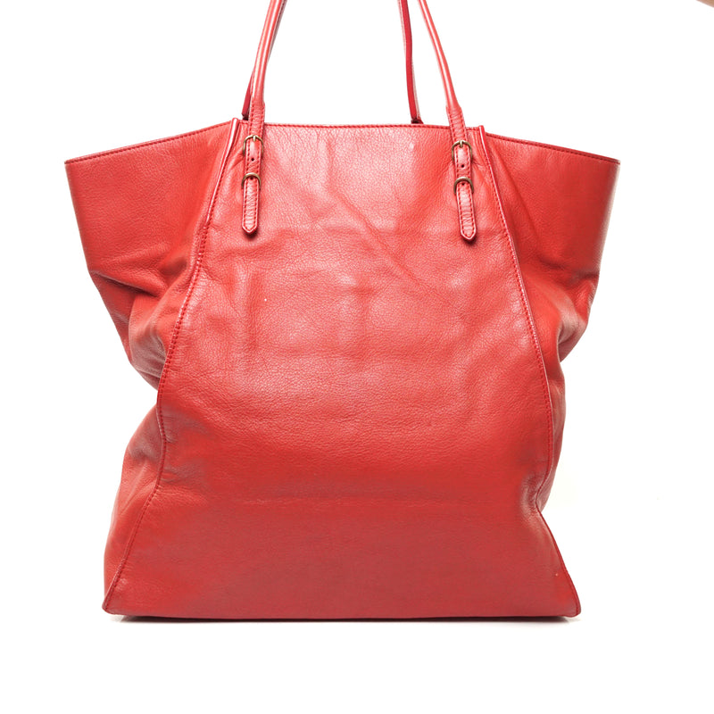 Pre-loved authentic Balenciaga Tote Bag Red Leather sale at jebwa.