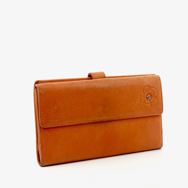 Pre-loved authentic Chanel Pink Leather Long Wallet sale at jebwa.