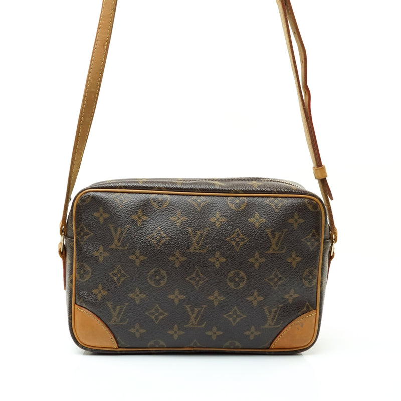 Louis Vuitton, Bags, Excellent Condition Authentic Louis Vuitton Trocadero  27 Crossbody Shoulder Bag
