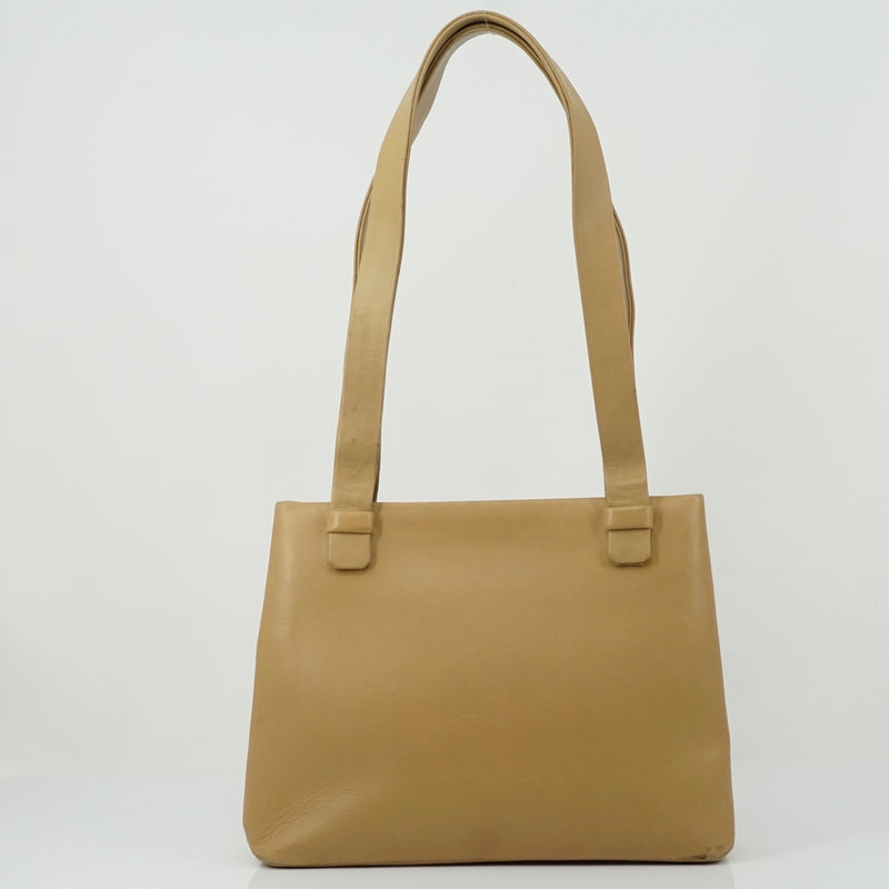 Pre-loved authentic Chanel Leather Beige Tote Bag sale at jebwa