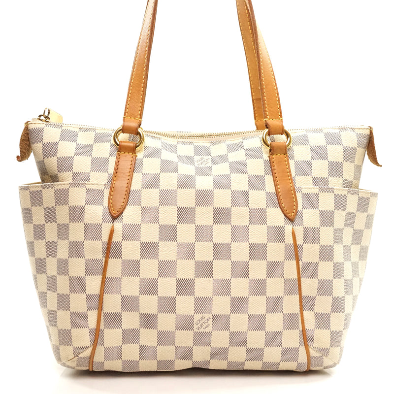 Pre-loved authentic Louis Vuitton Totally Mm Shoulder sale at jebwa.