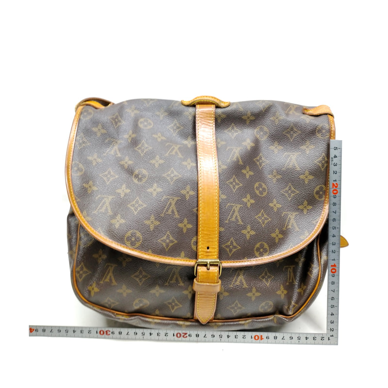 Louis Vuitton Saumur 35 Crossbody