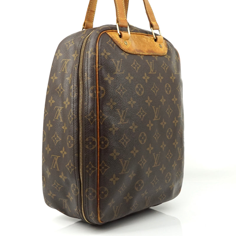 Pre-loved authentic Louis Vuitton Excursion Handbag sale at jebwa.