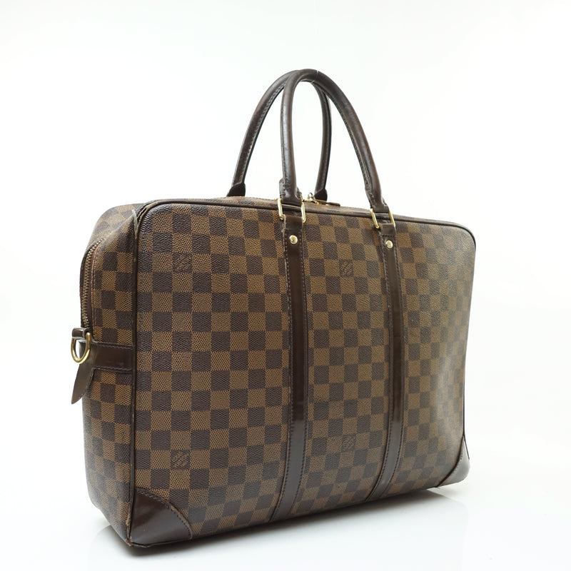 Pre-loved authentic Louis Vuitton Porte Documents sale at jebwa.