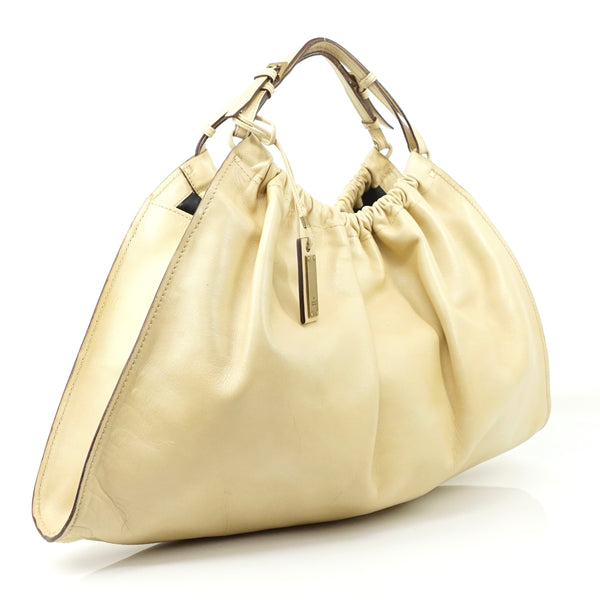 Pre-loved authentic Gucci Hand Bag Cream Leather sale at jebwa