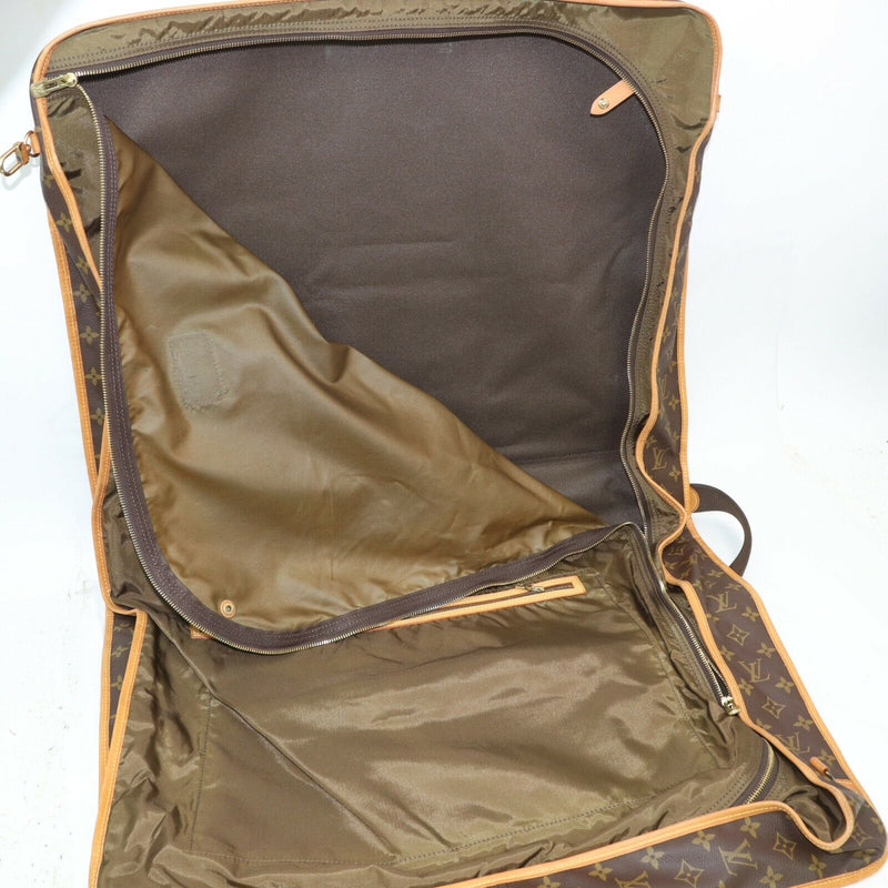 Pre-loved authentic Louis Vuitton Portable Cabin Travel sale at jebwa