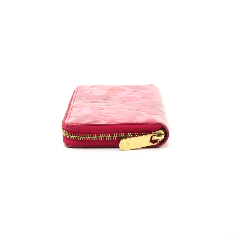 Pre-loved authentic Louis Vuitton Zippy Wallet Pink Vernis sale at jebwa