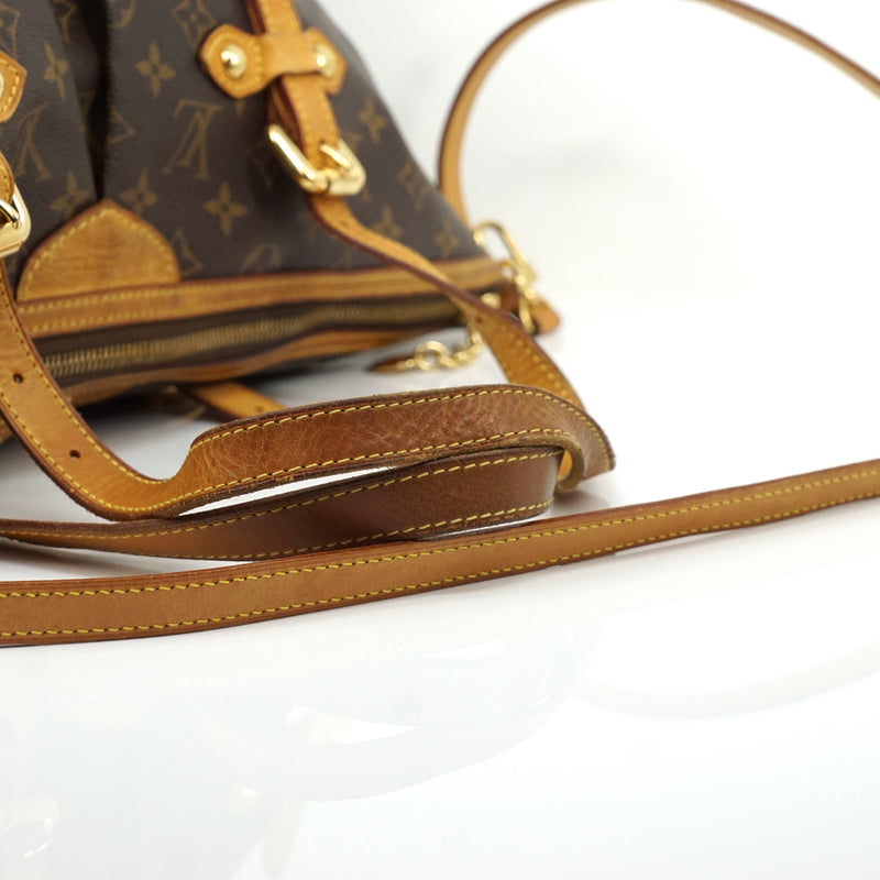 Louis Vuitton Palermo Handbag 358730