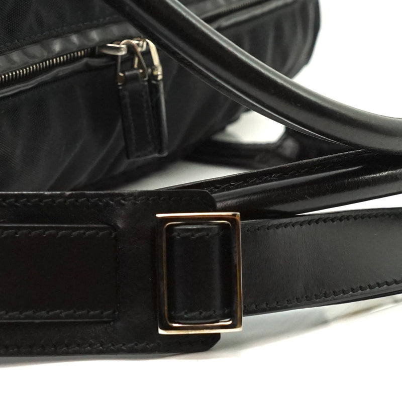 Pre-loved authentic Gucci Travel Bag Long Strap Black sale at jebwa.