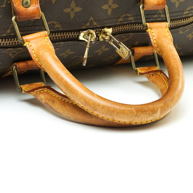 Pre-loved authentic Louis Vuitton Keepall 60 sale at jebwa.