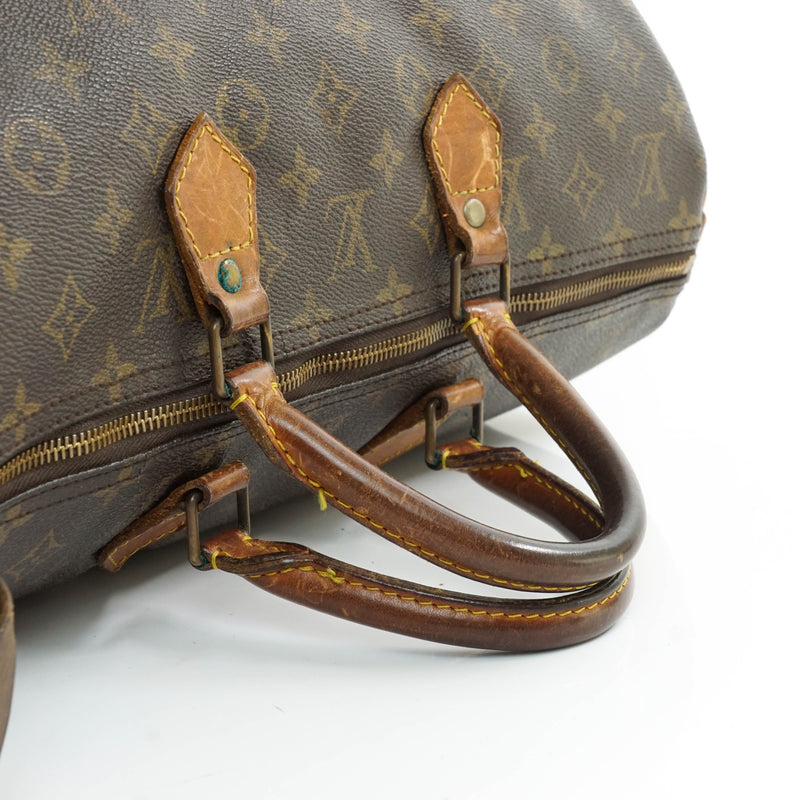 Louis Vuitton Speedy 40 Satchel Bag