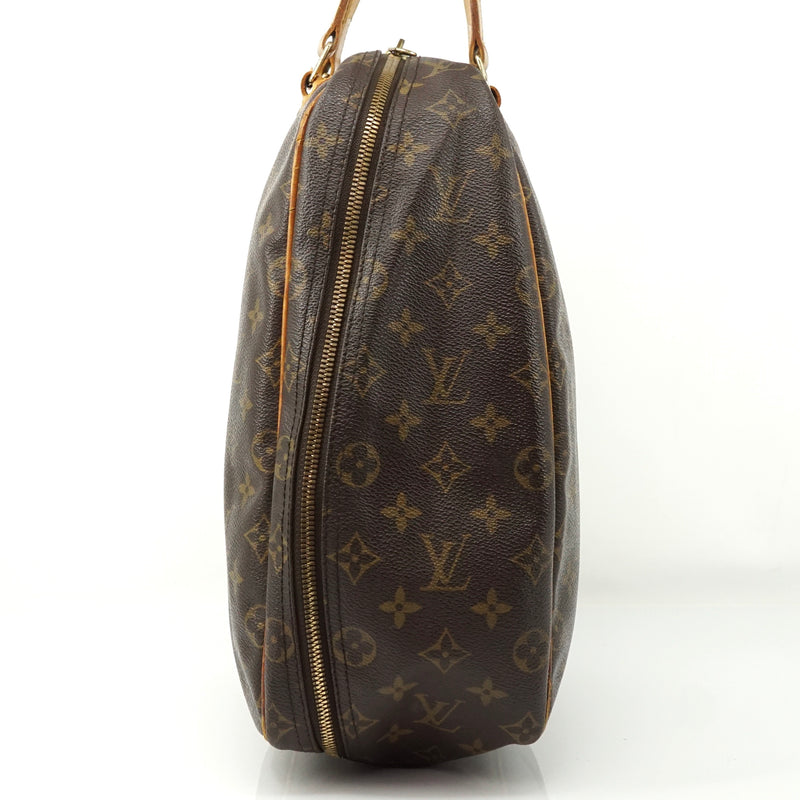 Pre-loved authentic Louis Vuitton Excursion Handbag sale at jebwa.