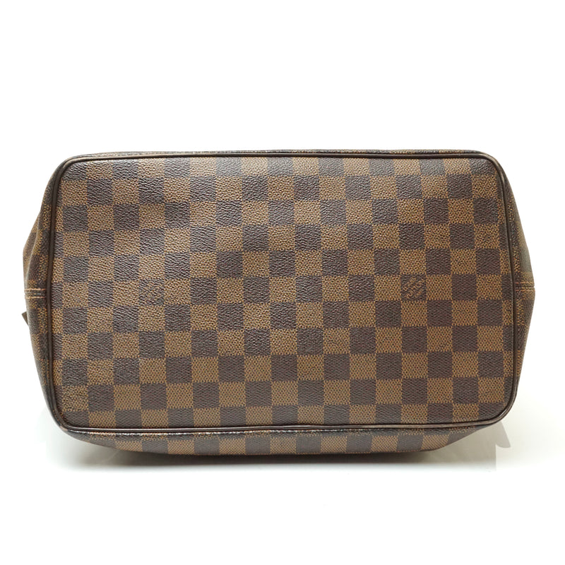 Pre-loved authentic Louis Vuitton Saleya Mm Shoulder sale at jebwa.