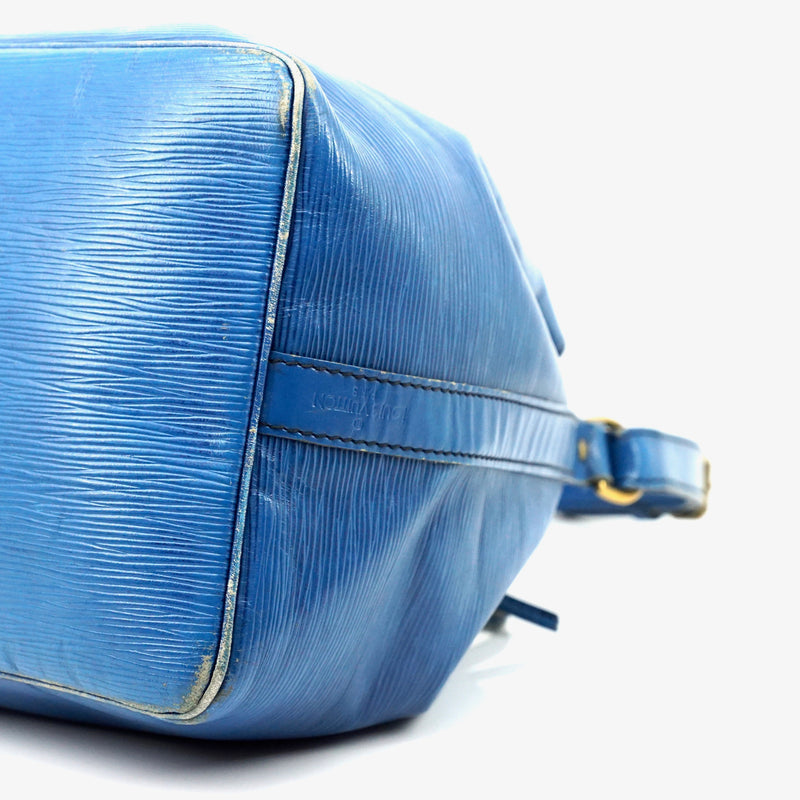 Pre-loved authentic Louis Vuitton Noe Shoulder Bag Blue sale at jebwa