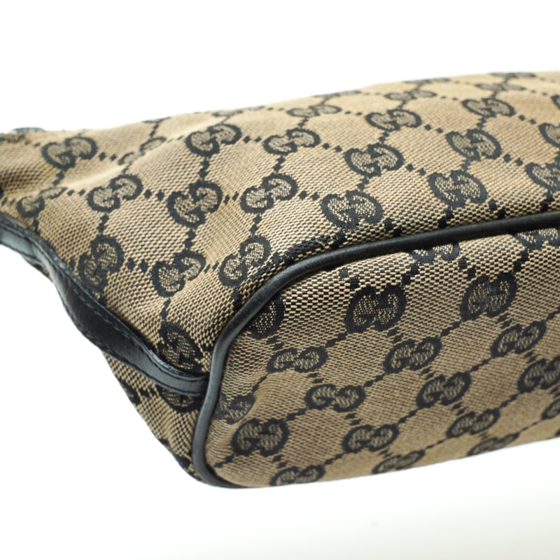 Pre-loved authentic Gucci Gg Accessories Pouch Canvas sale at jebwa.