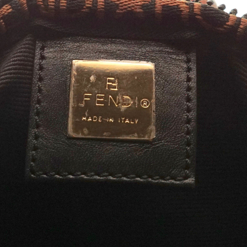 Pre-loved authentic Fendi Shoulder Bag Logo Black Nylon sale at jebwa