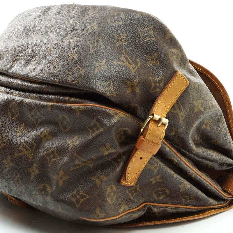 Louis Vuitton Saumur 35 Messenger
